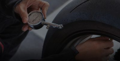 Everything you must know about motorcycle tyre pressure